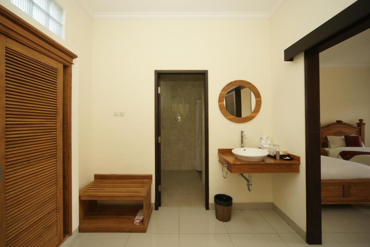 Sanur Swastika Bungalows מראה חיצוני תמונה