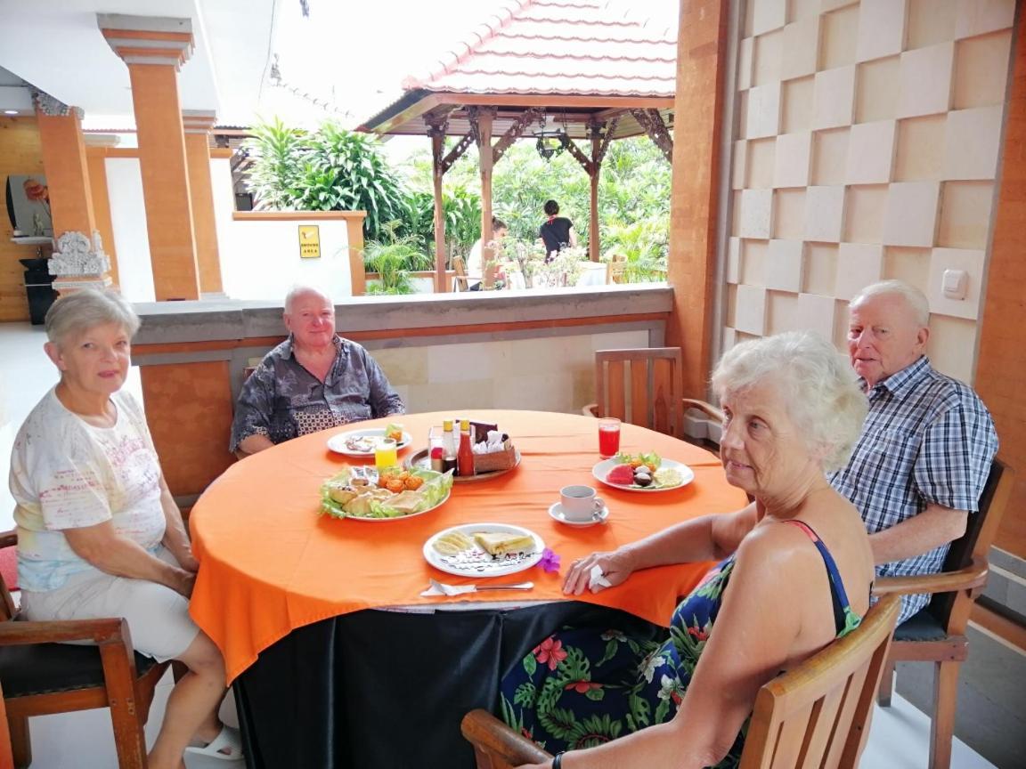 Sanur Swastika Bungalows מראה חיצוני תמונה